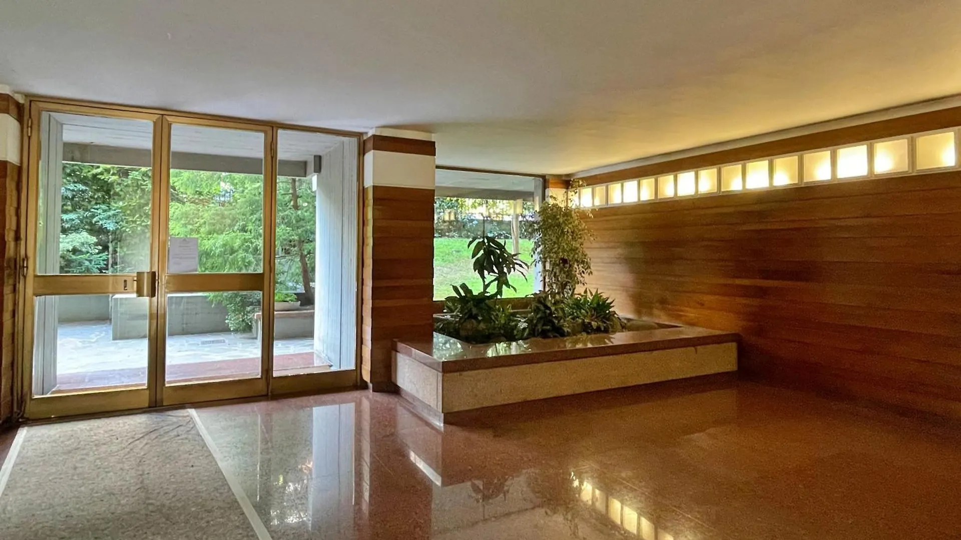 Bwr - Elegant Loft With Terrace, San Siro Apartment Milan